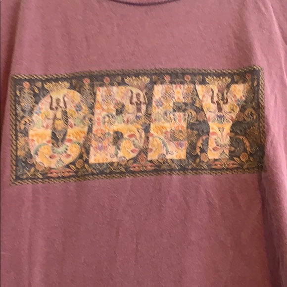 OBEY T-shirt - Picture 2 of 4